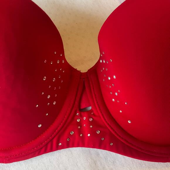 La Senza Women Sexy Wired Back Closure Bra size 34C, Red, w Rhinestones - Picture 2 of 7